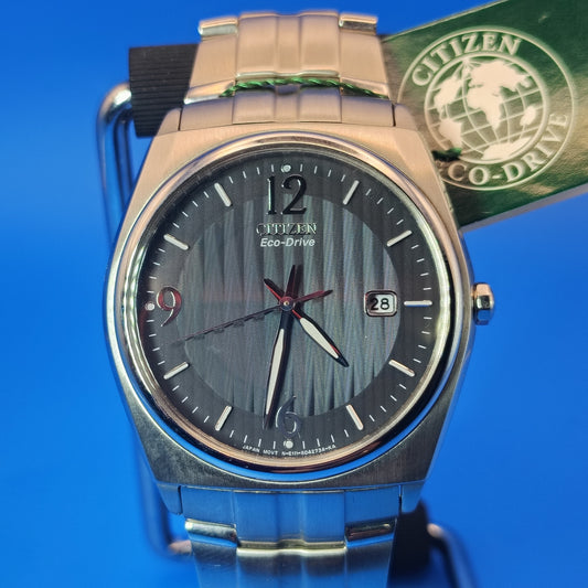 New Vintage Citizen Eco Drive Date 36mm Mens Quartz Luxury Watch Full Set Never Worn NOS (New old Stock)