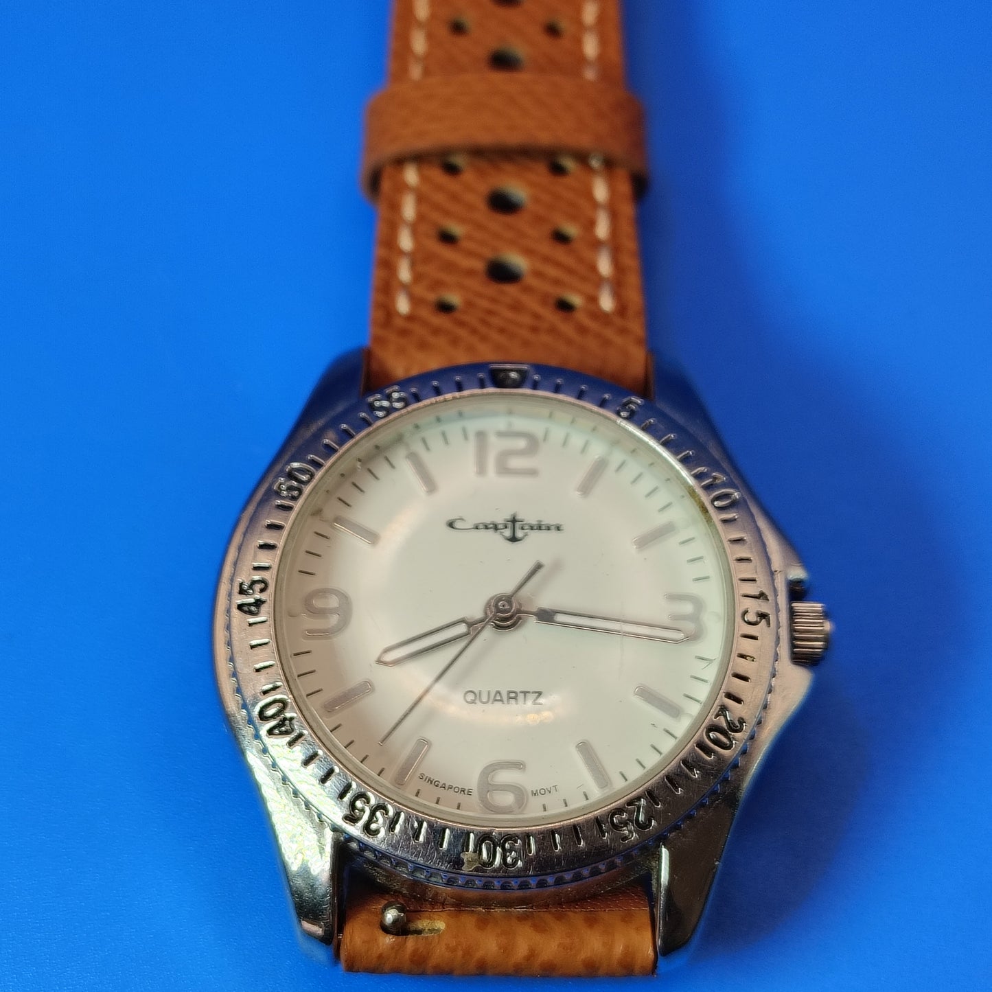 Vintage Captain 33mm Mens Quartz Watch New Leather Strap with Stainless Deployment Clasp Size 5-7.5 adjustable