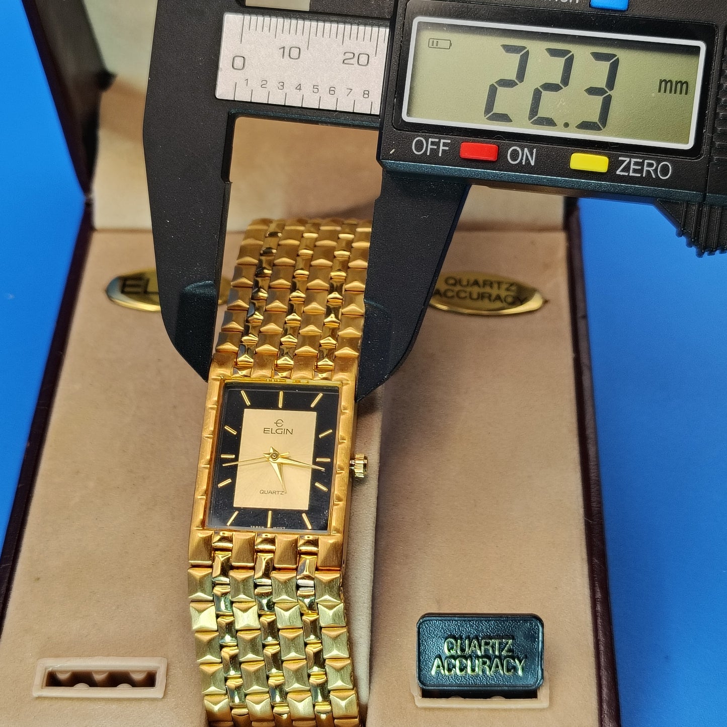 Rare Vintage 1984 Elgin Tank 32mm Mens Quartz Luxury Watch Full Set Box Papers NOS New