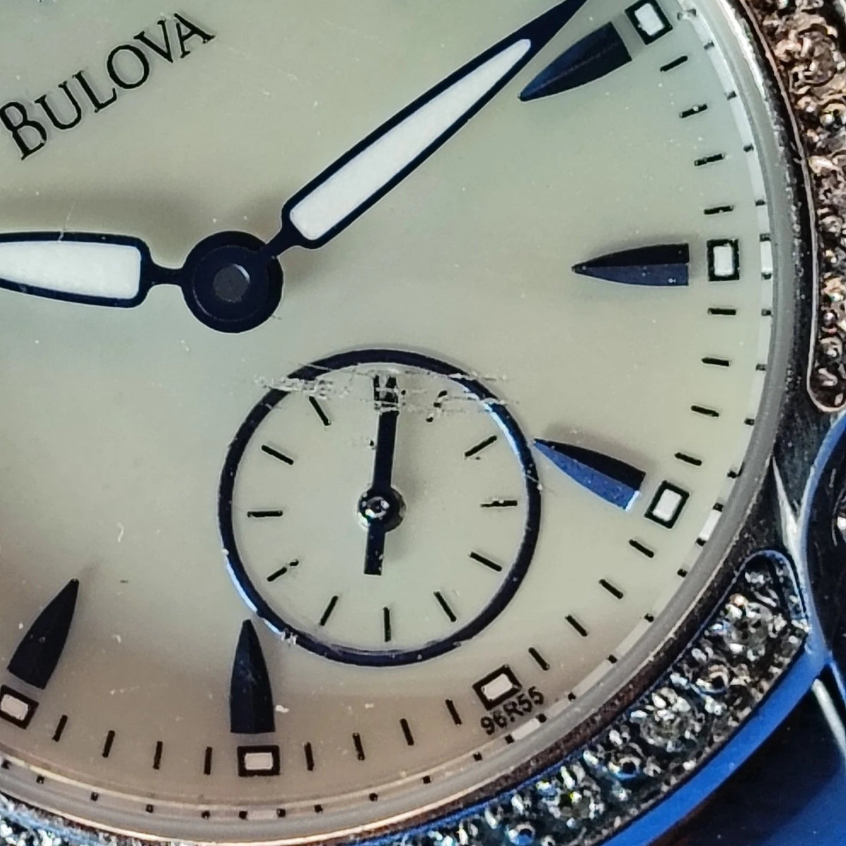 Vintage 2003 Bulova Genuine Diamond & Mother of Pearl 30mm Women's Quartz Watch