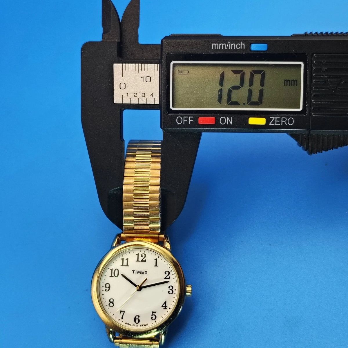 Vintage 2015 Timex Easy Reader Indiglo 30mm Women's Quartz Dress Watch Near Mint