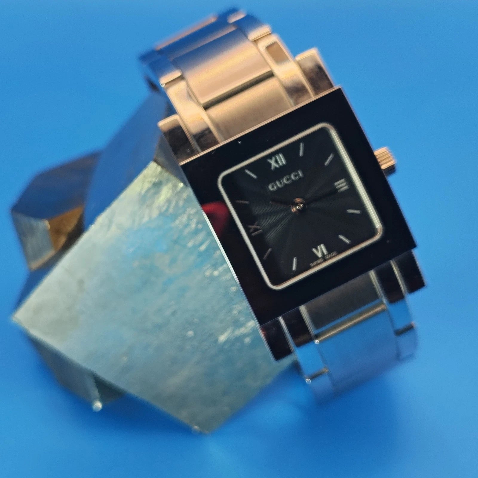 Gucci Vintage 2002 GUCCI 7900L.1 Swiss Made Square Tank Women's Quartz Watch Size 6 TruScore & Quality Report