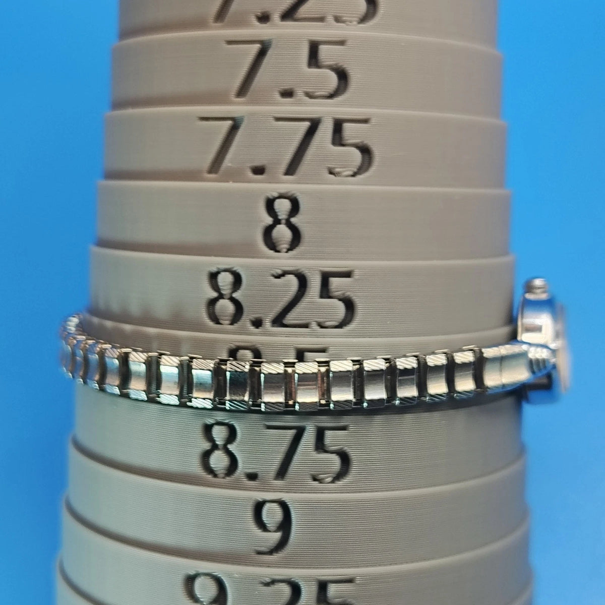 Vintage 1994 Timex 29mm Women's Quartz Cocktail Watch Stretch Bracelet Restored