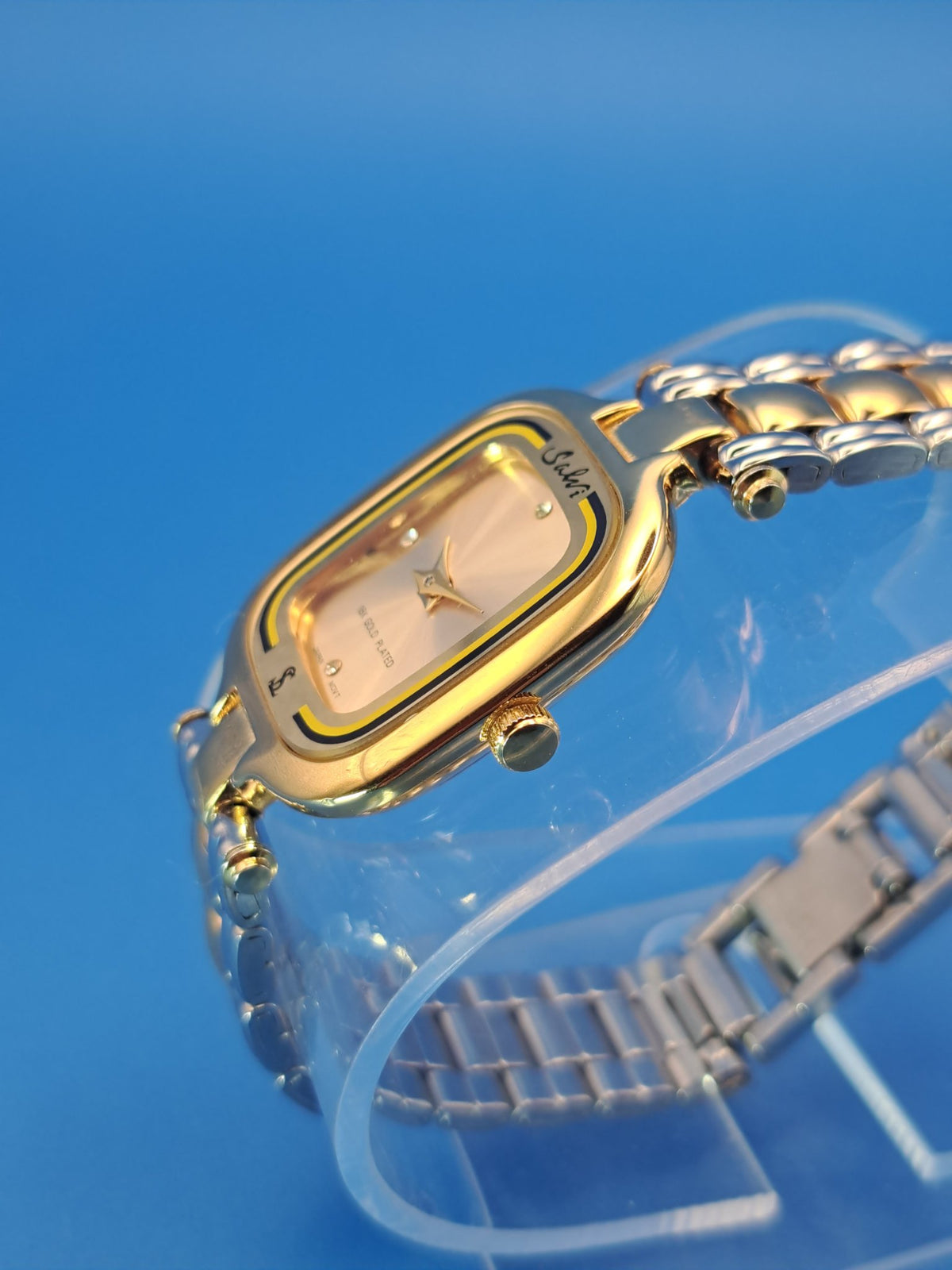 Salvi watch side view