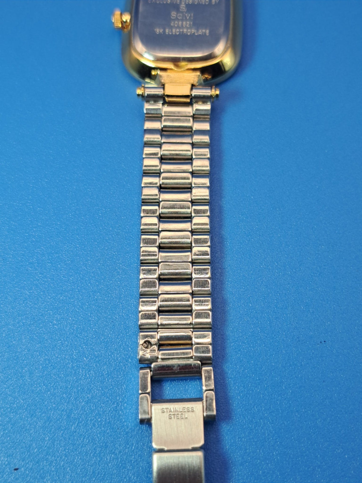 Salvi watch bracelet detail