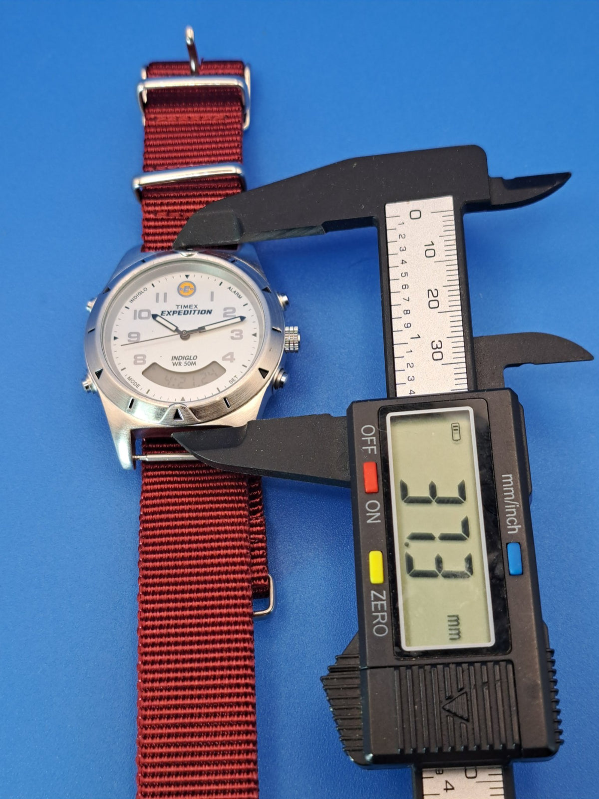 Timex Expedition Indiglo watch photo 5