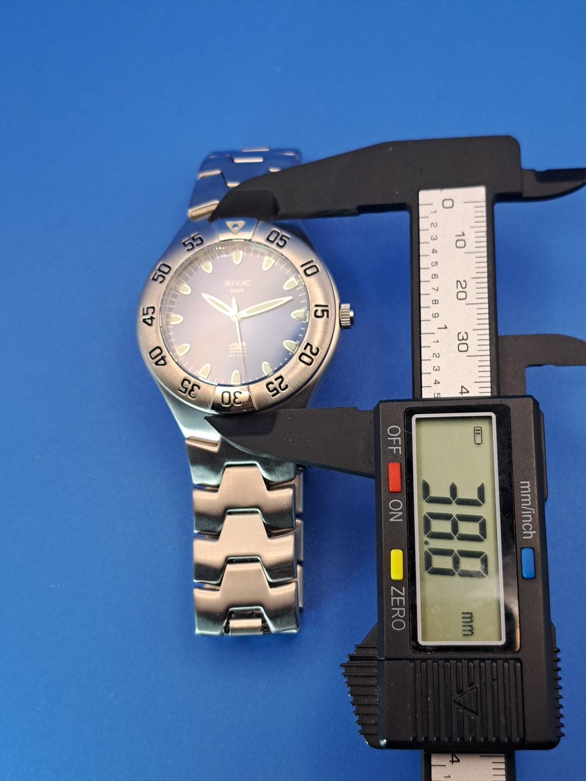 Relic Wet R11507 watch photo 6