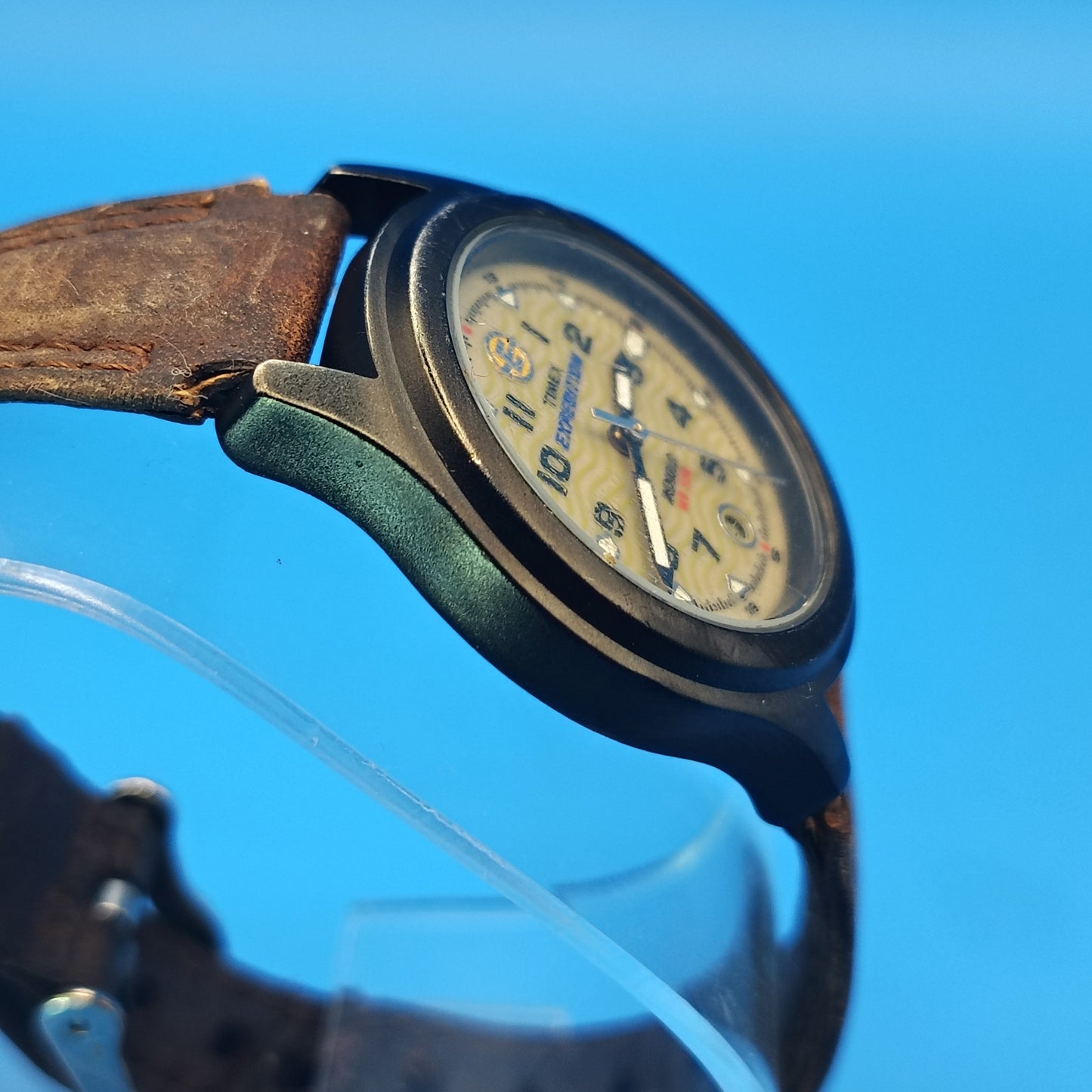 Vintage 2002 Timex Expedition Indiglo Date Wave Dial 30mm Women's Quartz Watch fits size 7 and smaller