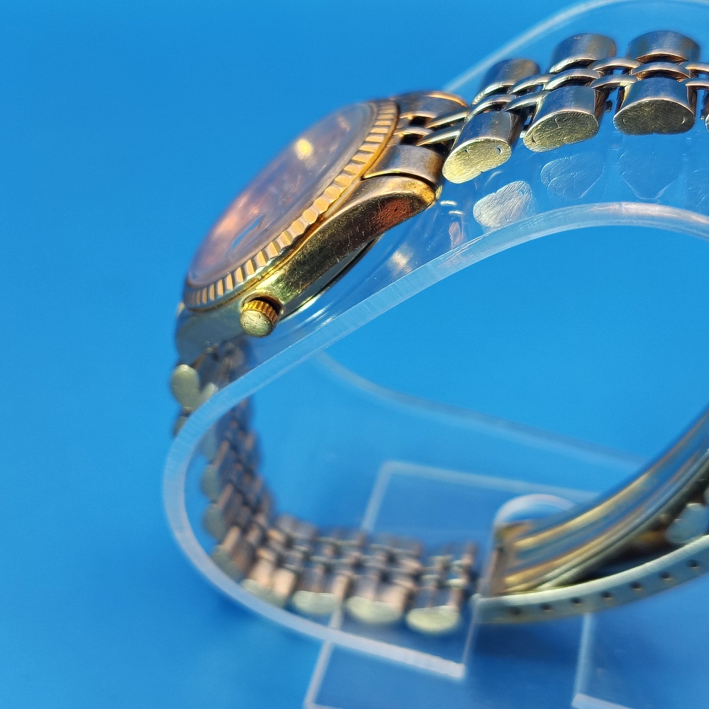 Vintage 1984 Timex Presidential Date 24mm Women's Quartz Watch Sunburst Dial