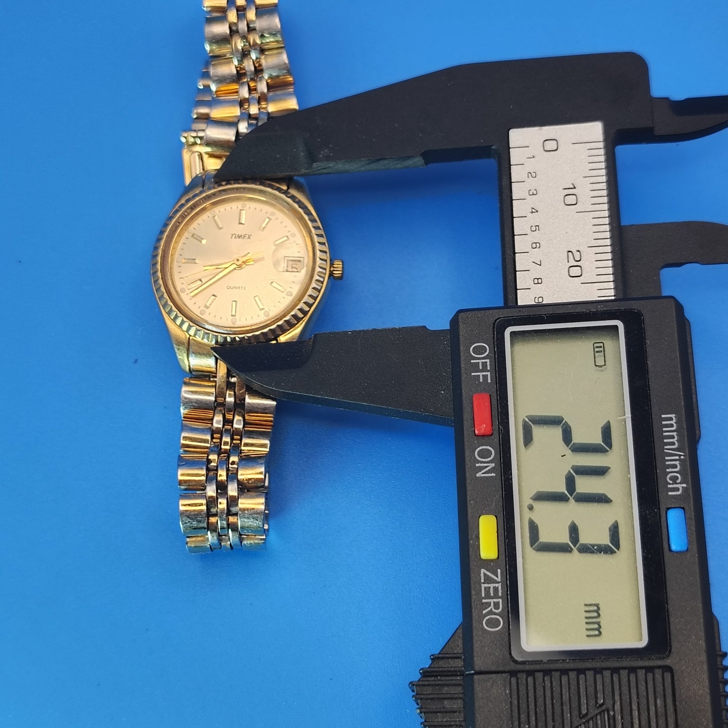 Vintage 1984 Timex Presidential Date 24mm Women's Quartz Watch Sunburst Dial