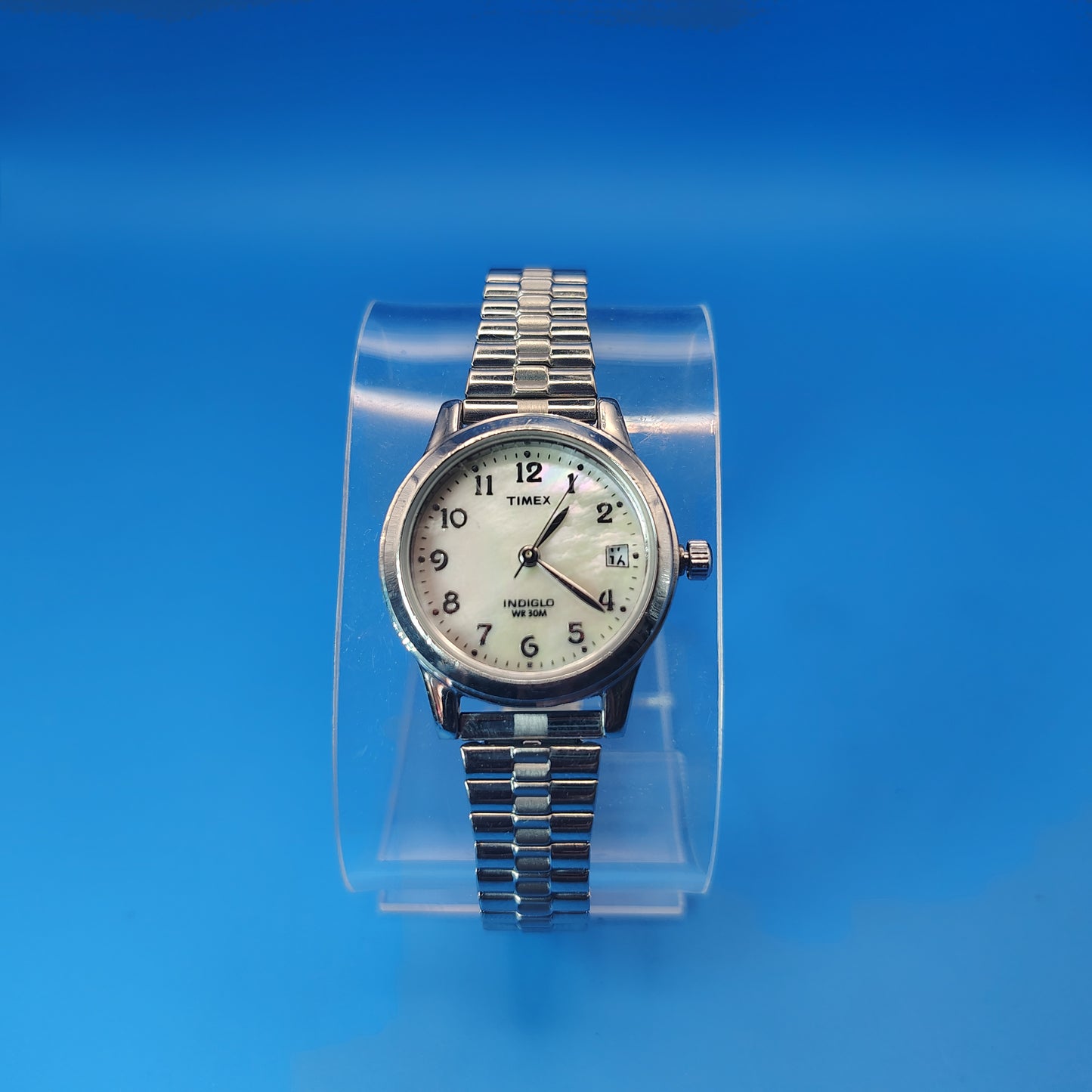 Vintage 1996 Timex Indiglo Date Mother Of Pearl Dial 25mm Women's Quartz Watch