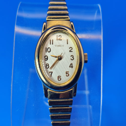 Vintage 1989 Timex Oval 24mm Women's Quartz Cocktail Watch Stretch Bracelet