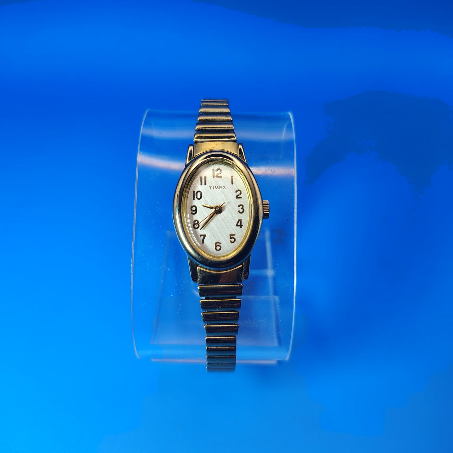 Vintage 1989 Timex Oval 24mm Women's Quartz Cocktail Watch Stretch Bracelet