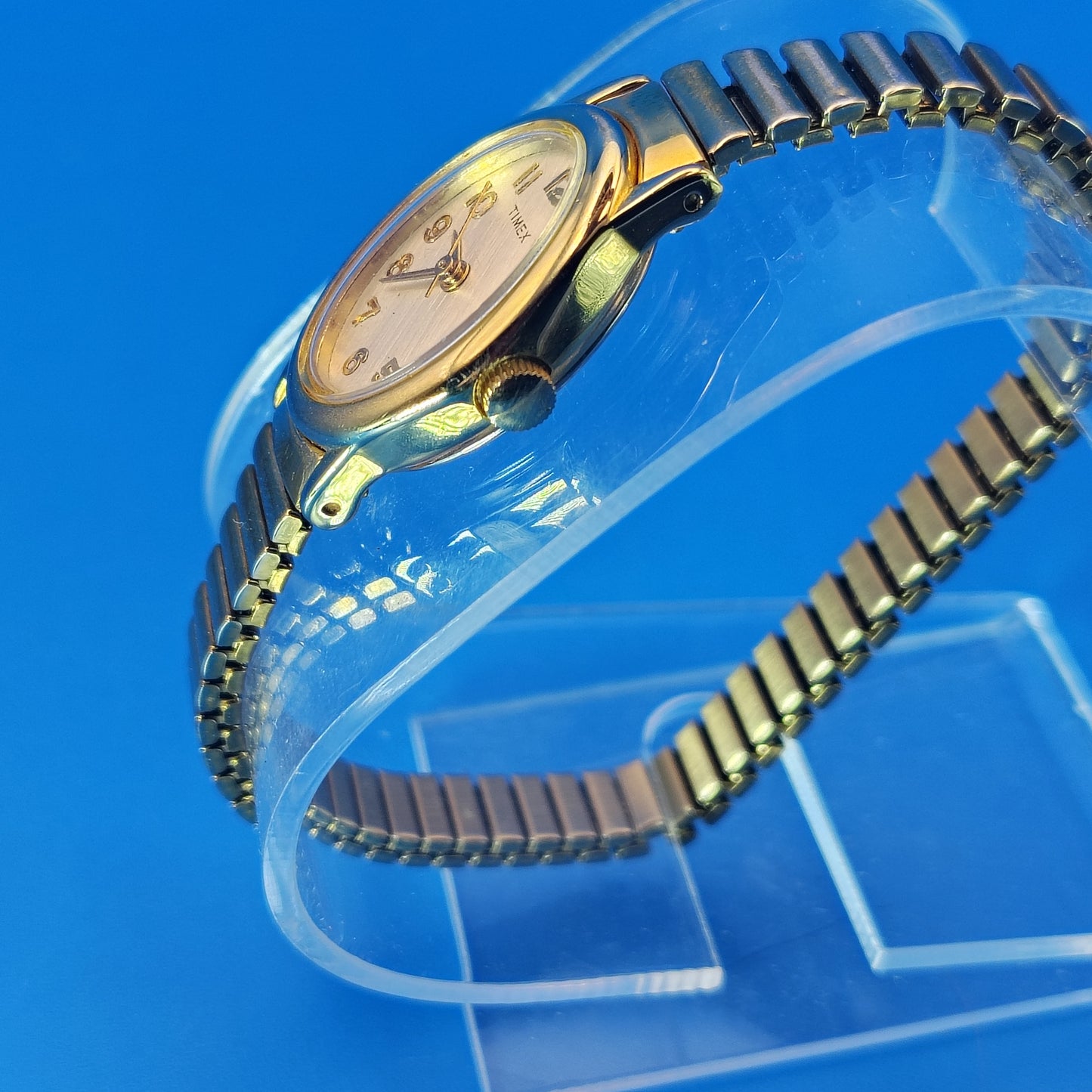 Vintage 1989 Timex Oval 24mm Women's Quartz Cocktail Watch Stretch Bracelet