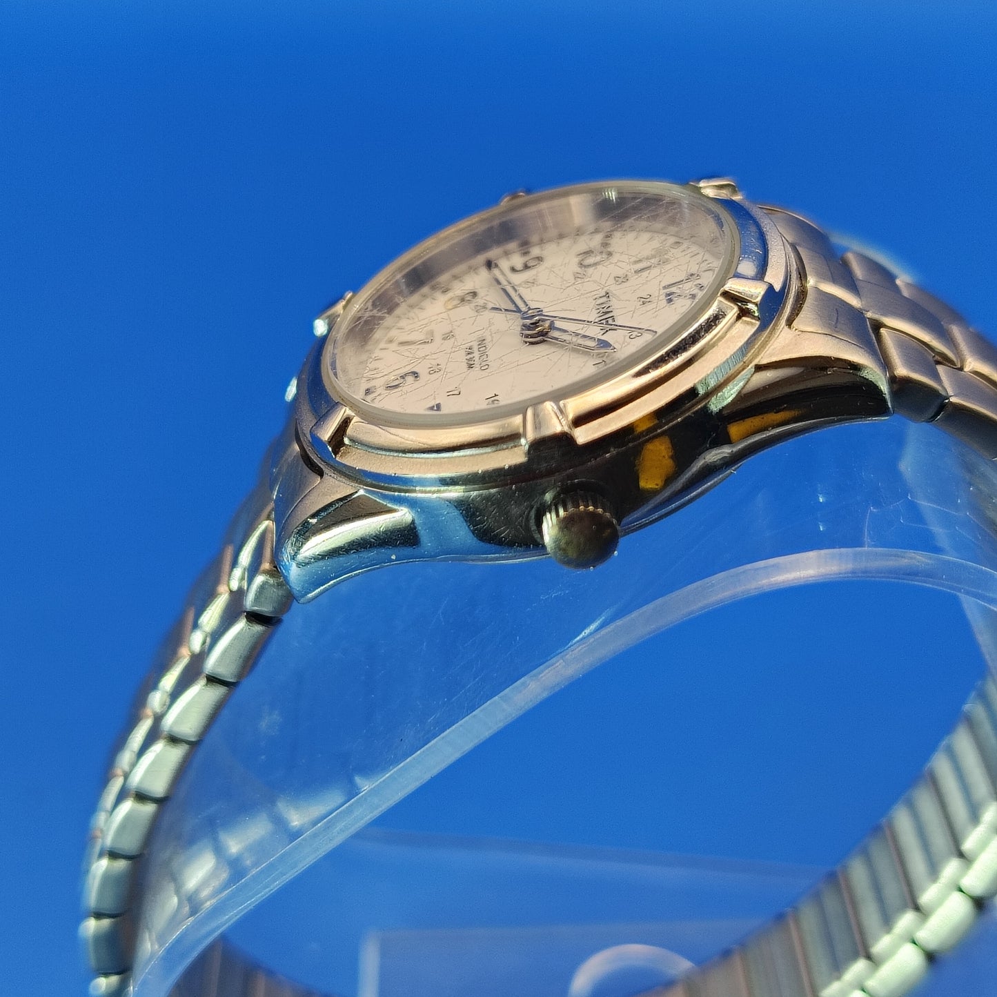 Vintage 1995 Timex Indiglo 27mm Women's Quartz Watch Stretch Bracelet Fits size 9 and smaller