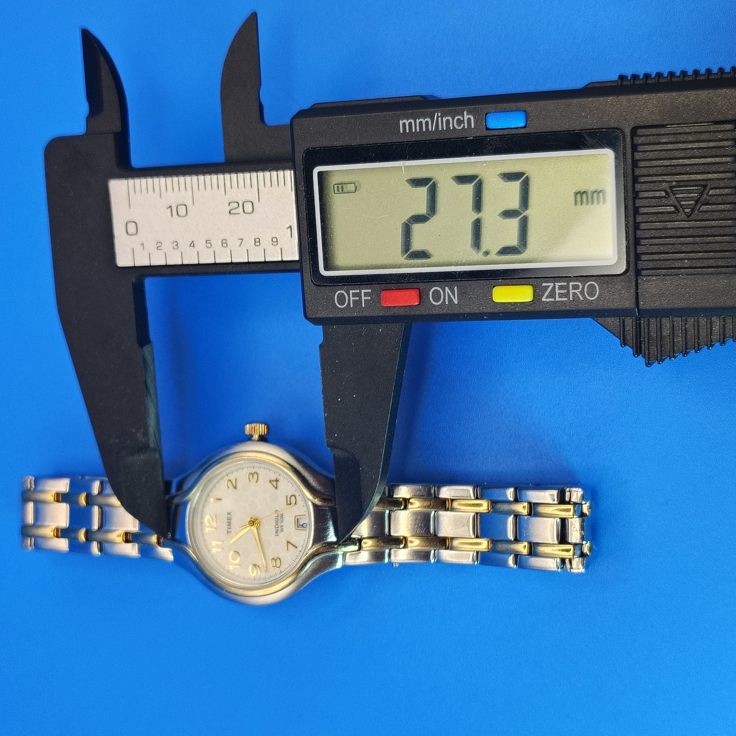 Vintage 1993 Timex Indiglo 27mm Two Tone Women's Quartz Watch Fits size 6.75 & Smaller