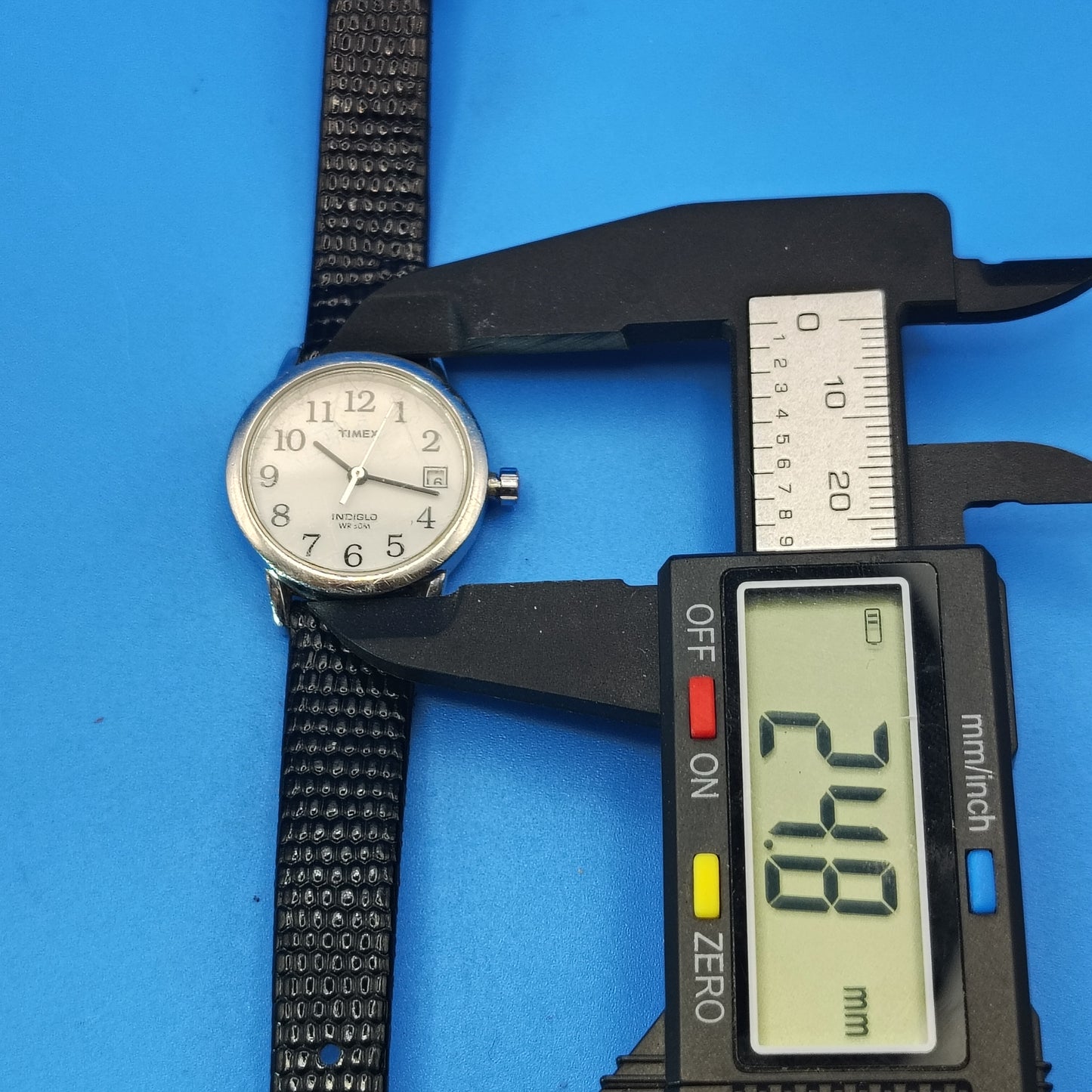 Vintage 1990s Timex Indiglo Date 25mm Women's Quartz Watch Fits 6.5 And Smaller