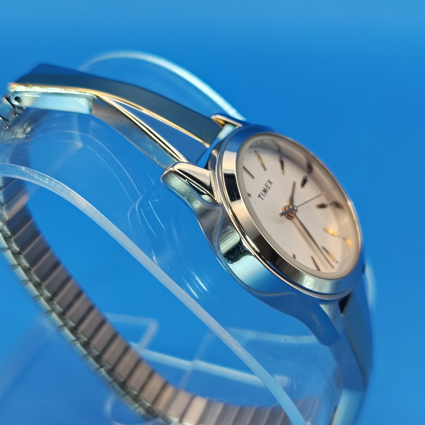 Vintage Timex 24mm Two Tone Women's Quartz Watch Stretch Bracelet Near MINT