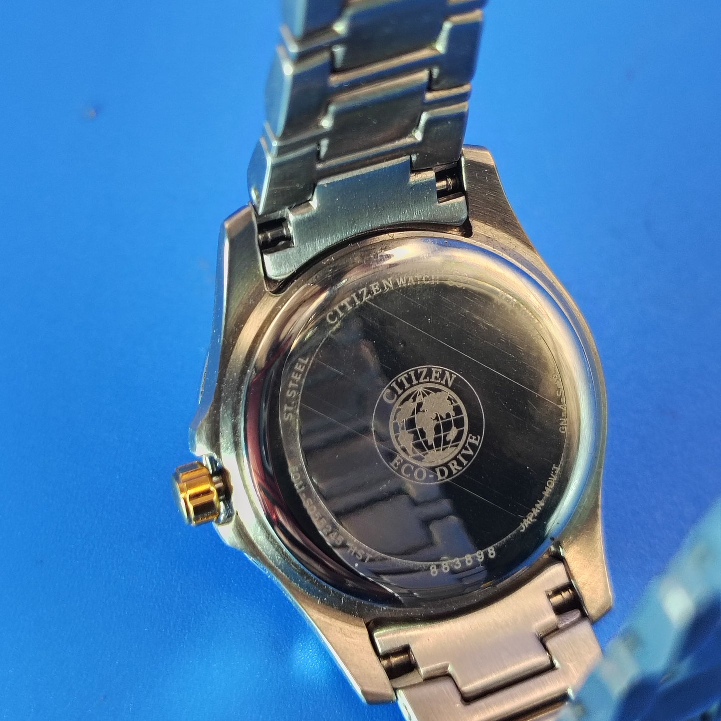 Vintage 2005 Citizen Eco Drive Solar Genuine Diamond Mother of Pearl Women's Quartz Watch