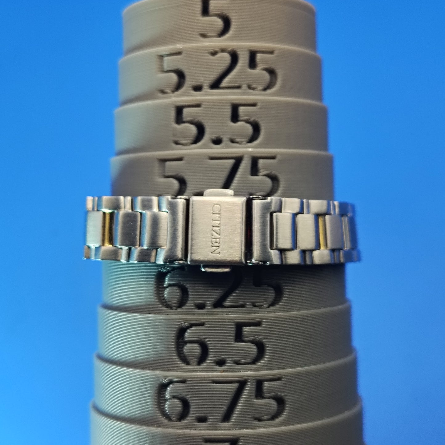 Vintage 2005 Citizen Eco Drive Solar Genuine Diamond Mother of Pearl Women's Quartz Watch