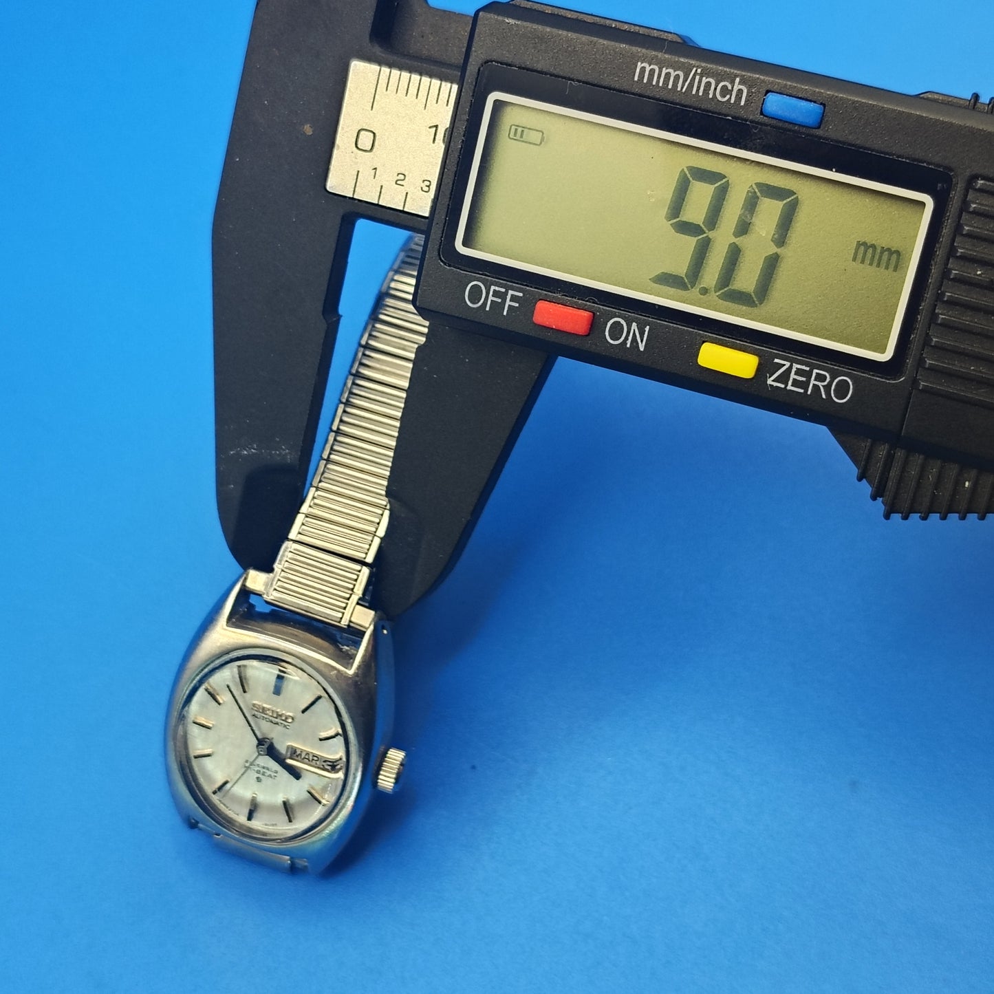 Rare Vintage 1972 Seiko Hi-Beat 21 Jewel Automatic Movement Mechanical Tank Luxury Watch Stretch Bracelet