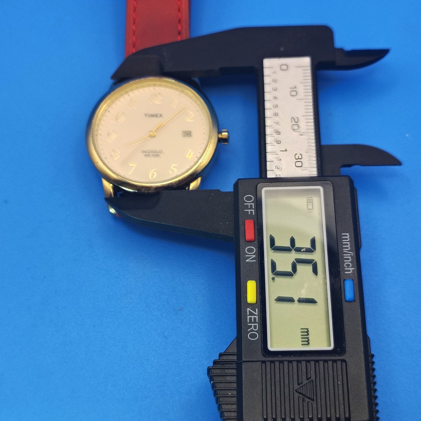 Vintage Timex Date 35mm Men's Quartz Watch New Leather Strap with Stainless Steel Deployment Clasp