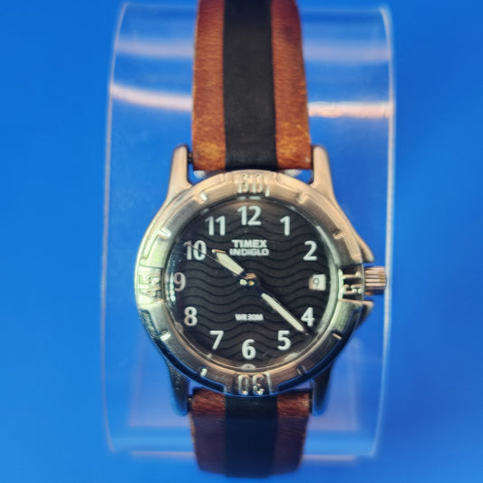 Vintage 2002 Timex Expedition Indiglo Wave Dial Women's 25mm Quartz Field Watch