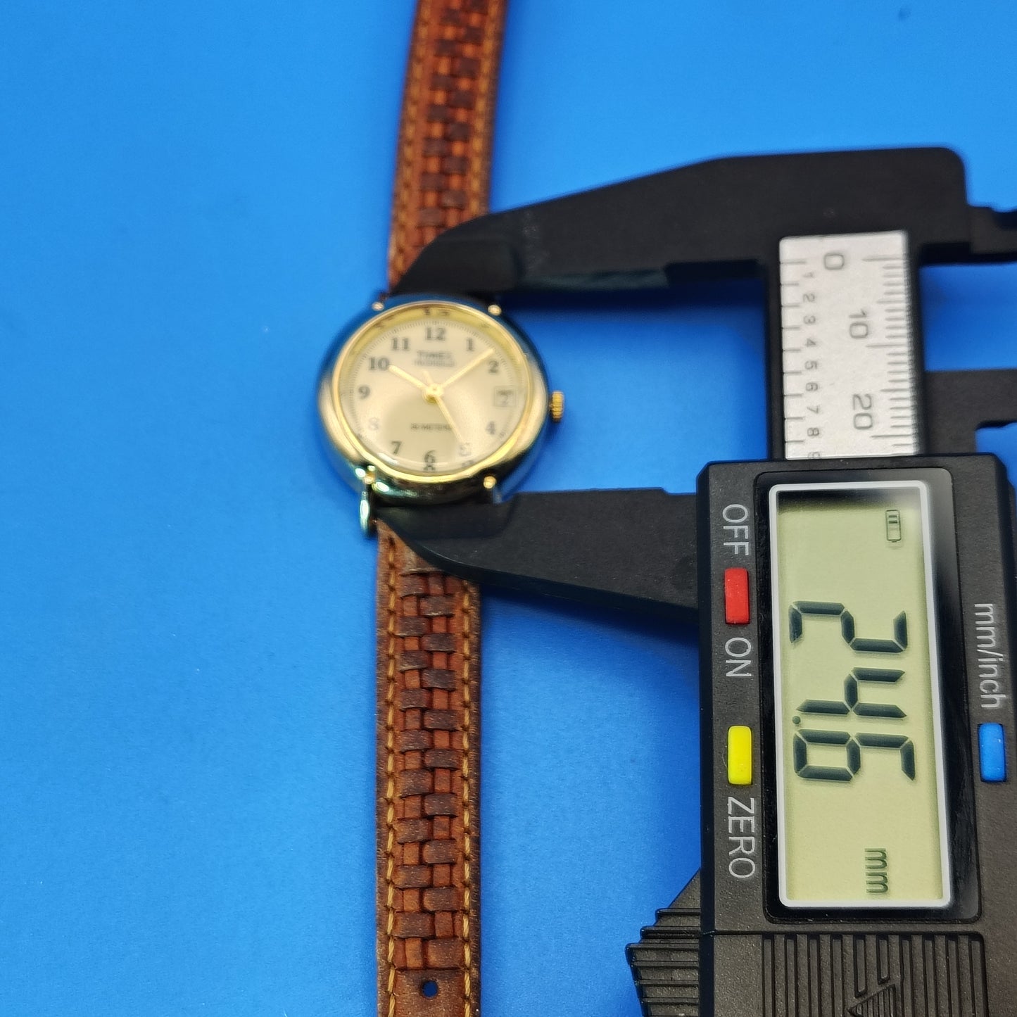 Vintage 1992 Timex Indiglo Easy Reader 24mm Women's Quartz Watch Braided Leather Band