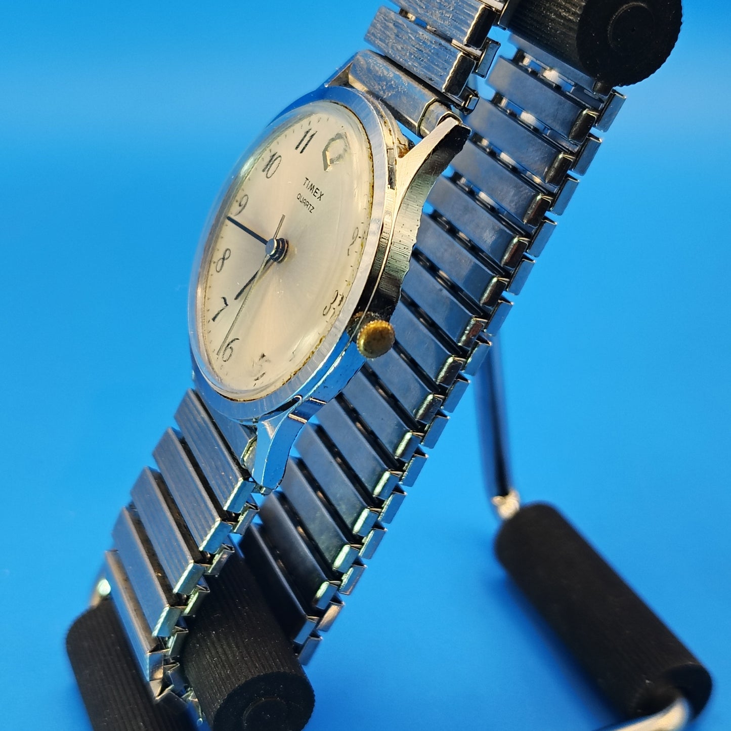 Vintage 1976 Timex MCell 33mm Mens Quartz Dress Watch Stretch Bracelet Fits 6-9