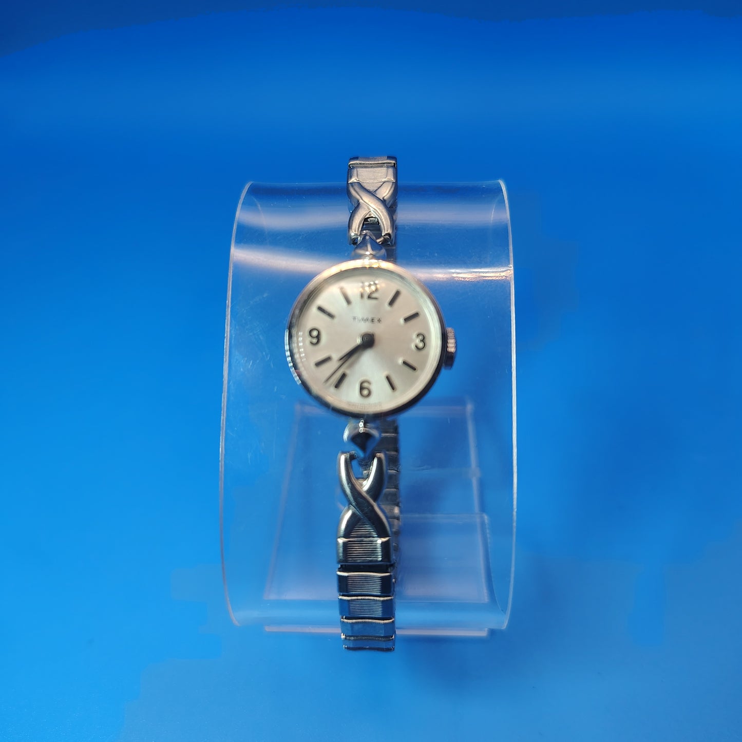 Vintage Timex Mechanical Wind 18mm Women's Quartz Watch Stretch Bracelet
