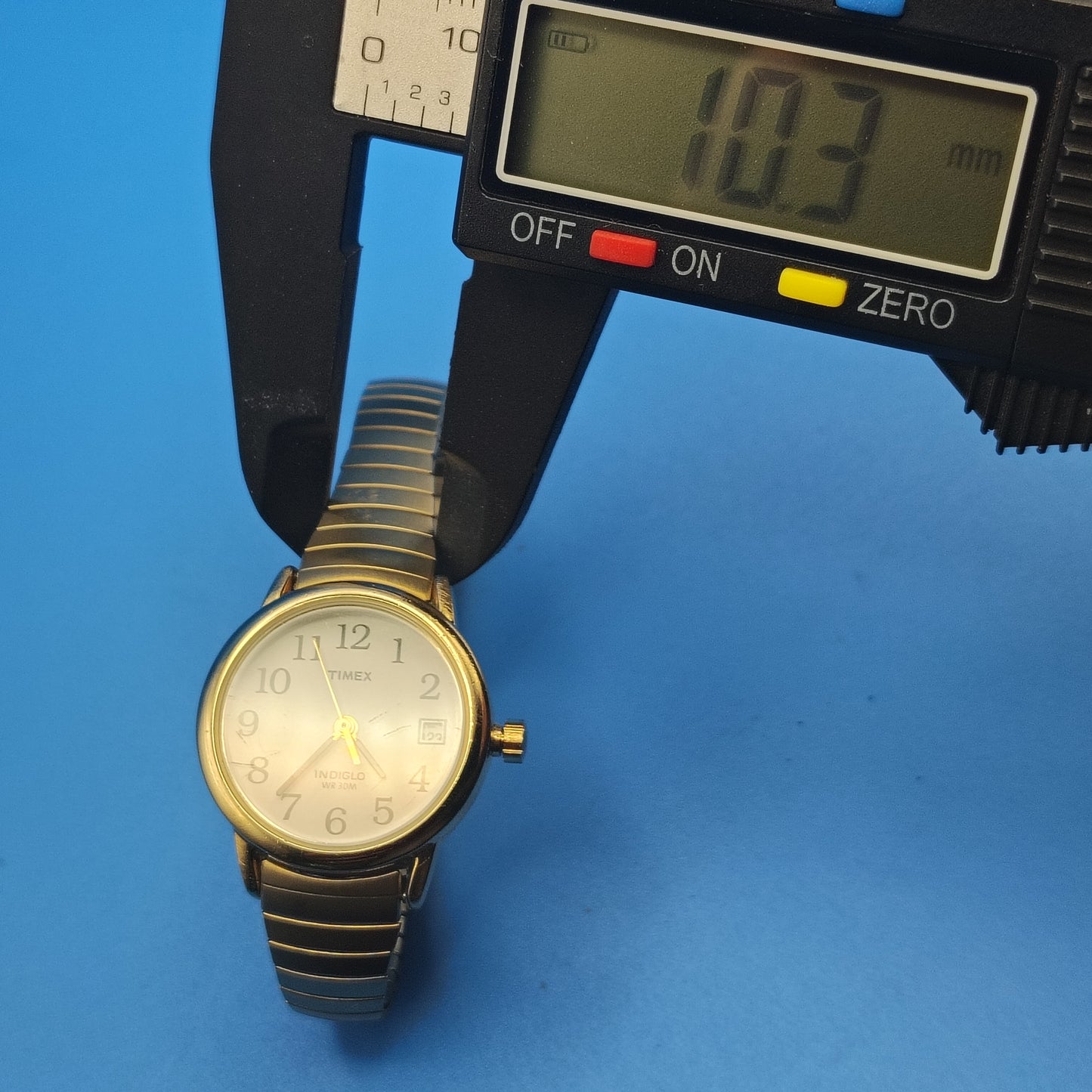 Vintage 1992 Timex Indiglo Easy Reader Date 25mm Women's Quartz Watch