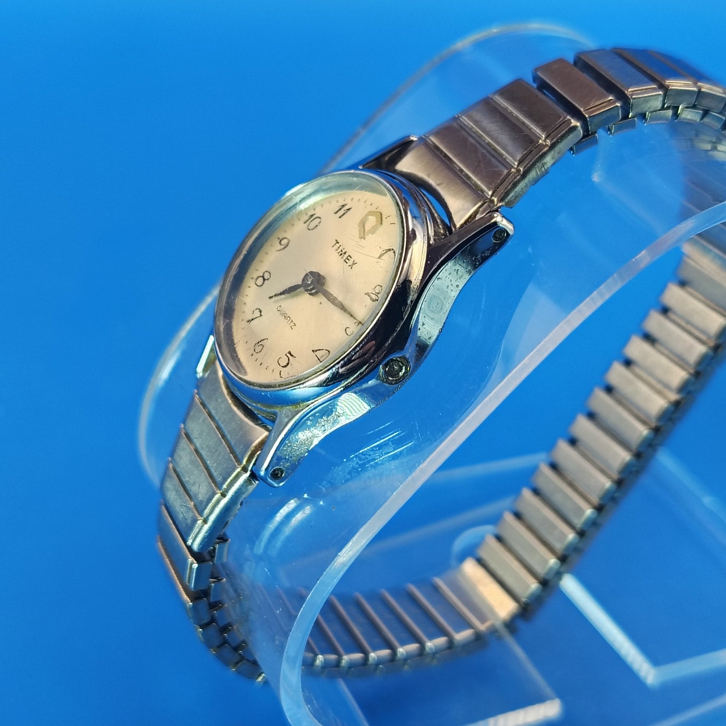 Vintage 1989 Timex 21mm Women's Quartz Watch Stretch Bracelet Stainless Steel