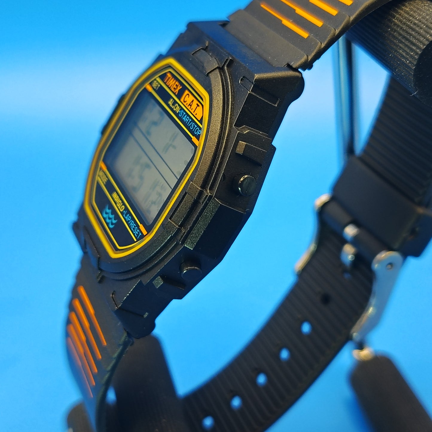 Rare Vintage 1986 Timex C.A.T. Computer Aided Timing Limited Edition 26mm Mens Digital Retro Watch