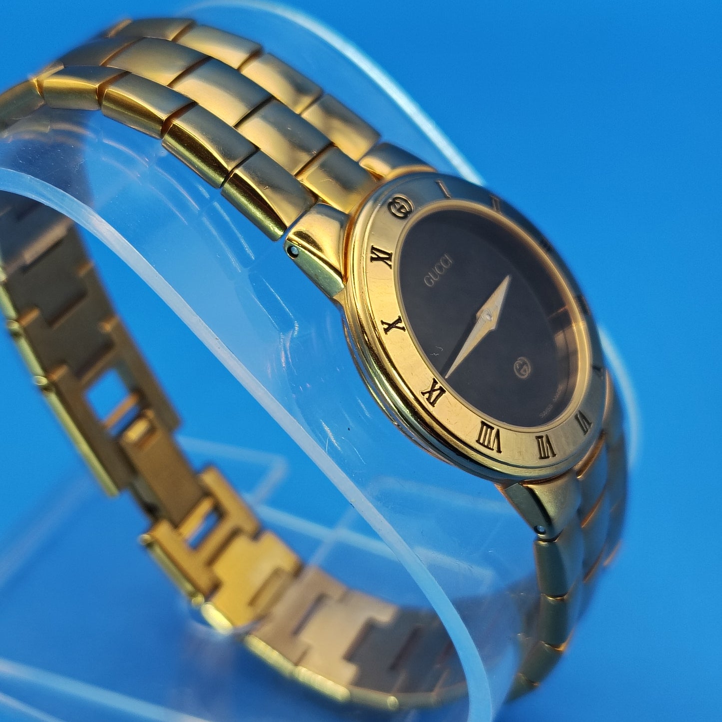 Vintage 1984 Gucci 3300L Swiss Made 14mm Women's Quartz Luxury Watch 24kt GP