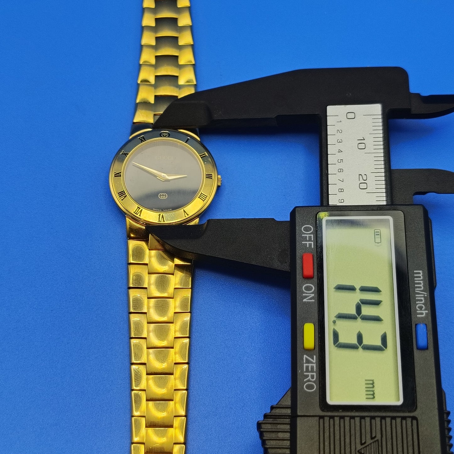 Vintage 1984 Gucci 3300L Swiss Made 14mm Women's Quartz Luxury Watch 24kt GP