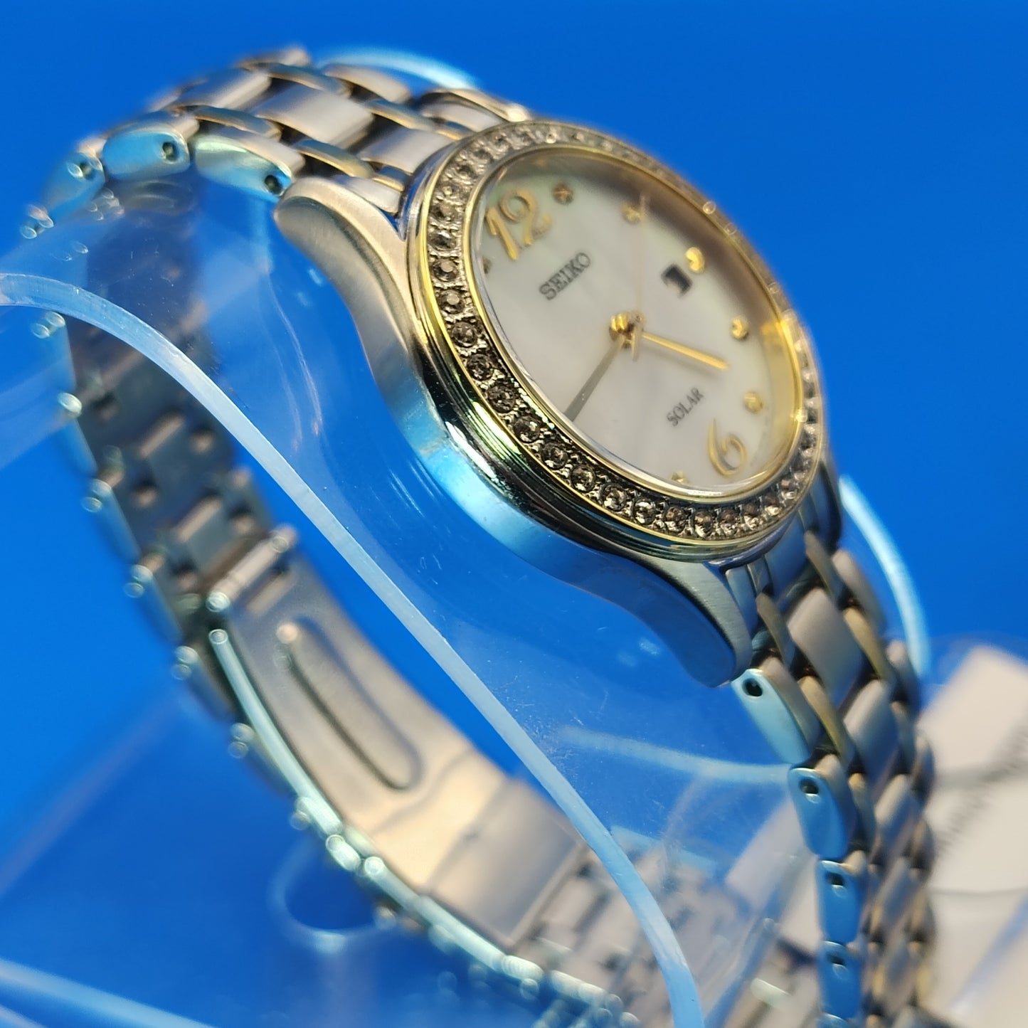 New Vintage Seiko Solar Mother of Pearl Women's Quartz Luxury Watch Swarovski Crystal New Old Stock Never Worn Full Set