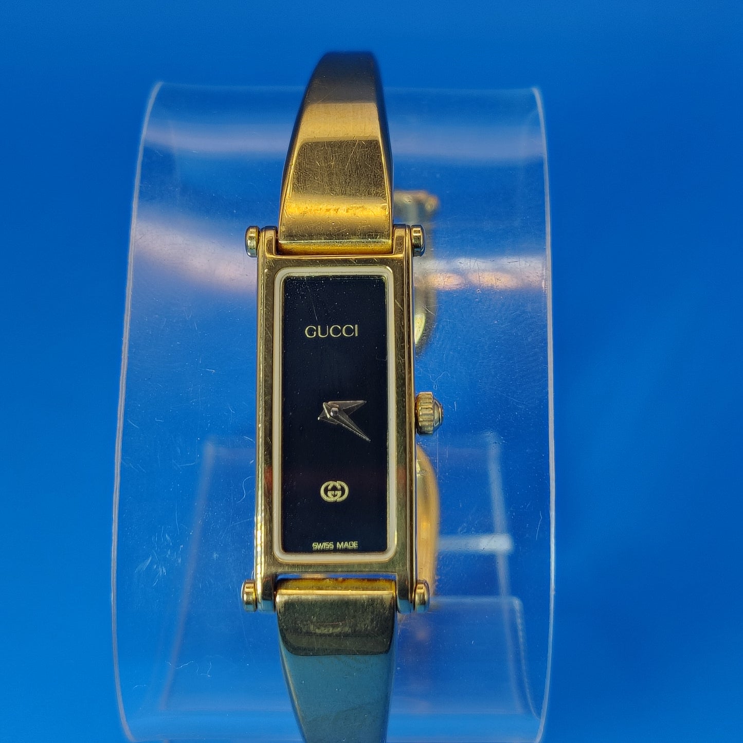 Vintage 1989 Gucci 1500L Authentic Swiss Made 24mm Women's Quartz Luxury Watch Bangle NOS New Never Worn