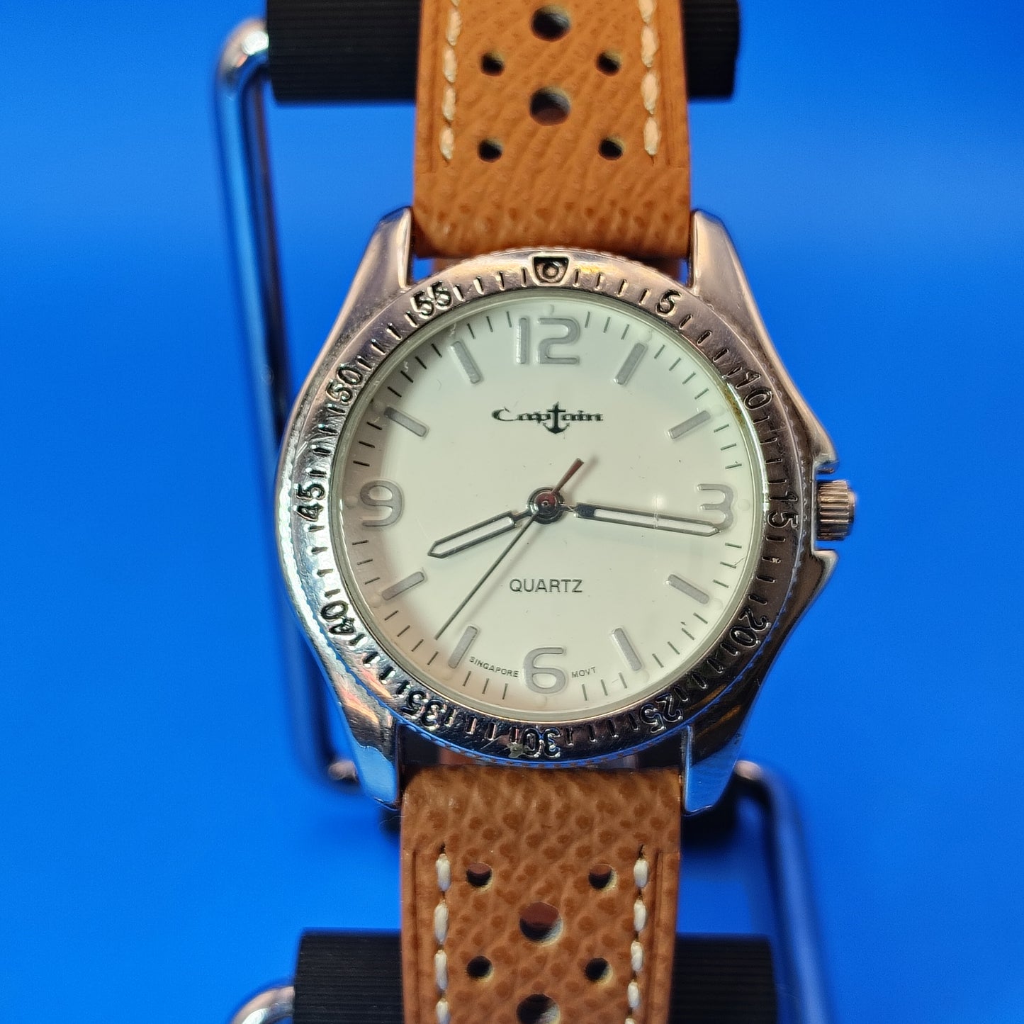 Vintage Captain 33mm Mens Quartz Watch New Leather Strap with Stainless Deployment Clasp Size 5-7.5 adjustable