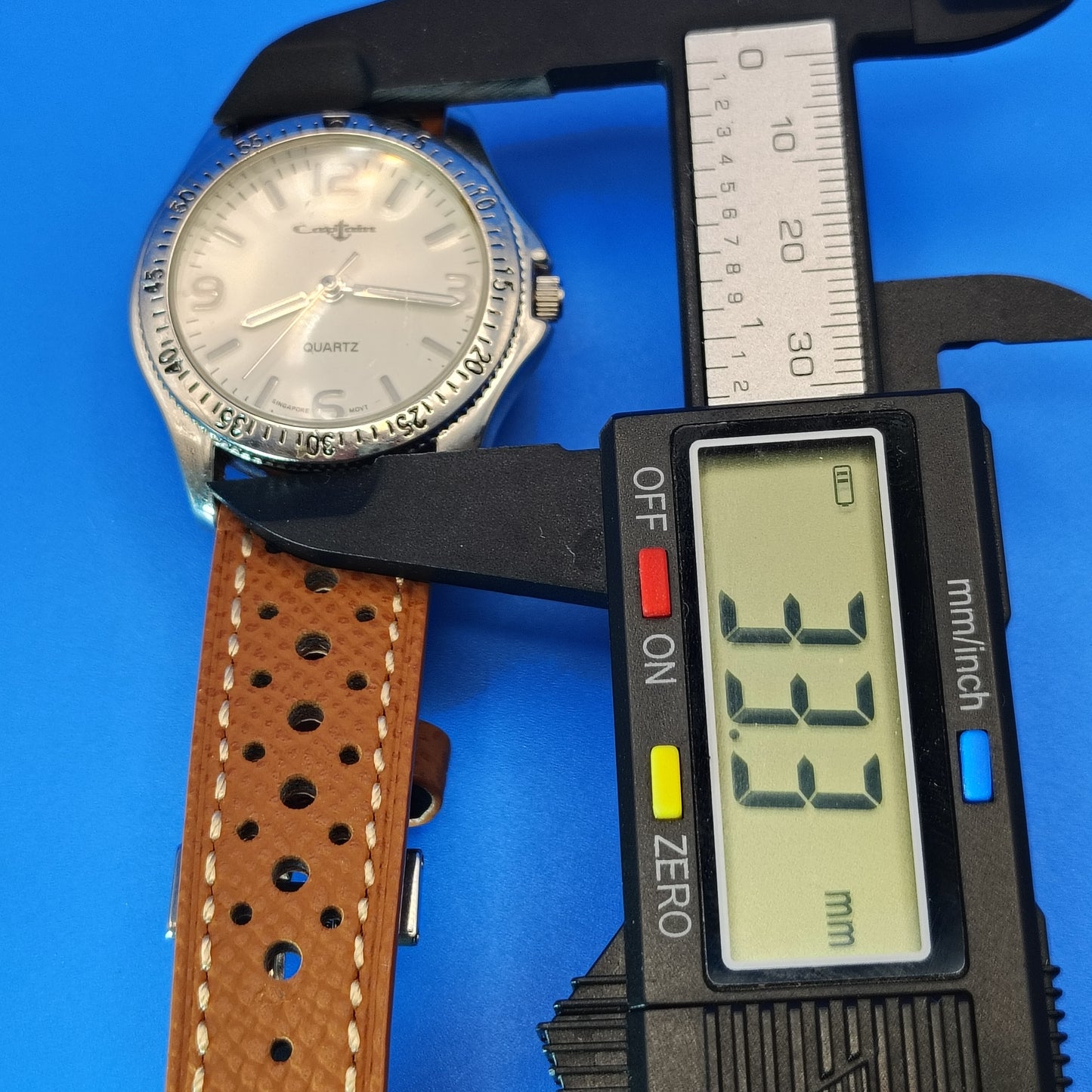 Vintage Captain 33mm Mens Quartz Watch New Leather Strap with Stainless Deployment Clasp Size 5-7.5 adjustable