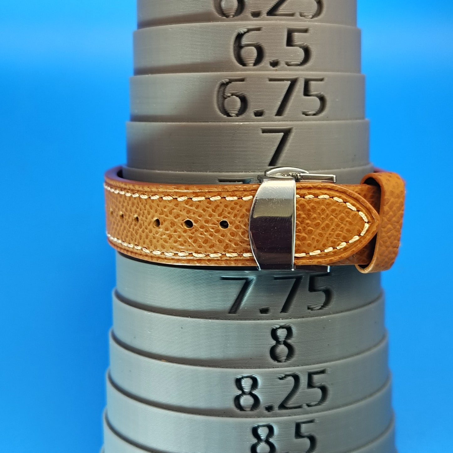 Vintage Captain 33mm Mens Quartz Watch New Leather Strap with Stainless Deployment Clasp Size 5-7.5 adjustable