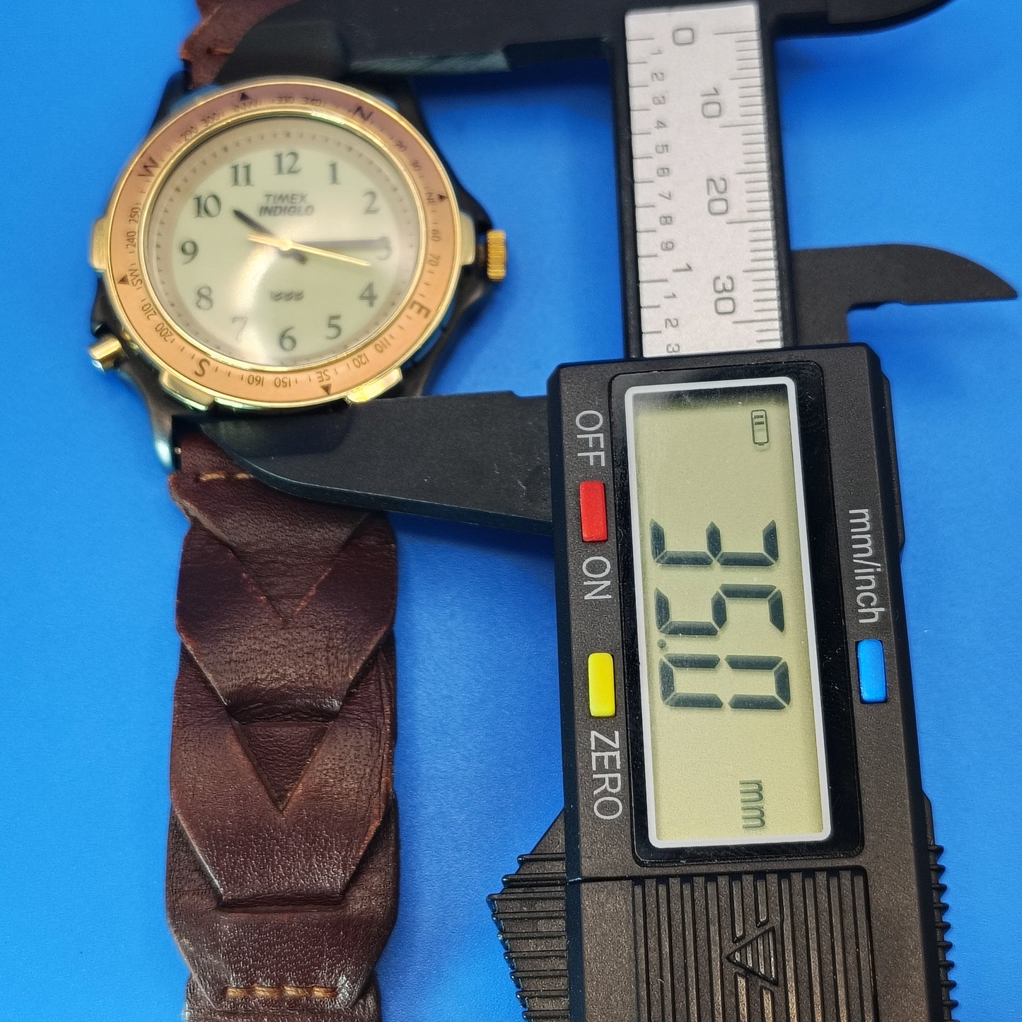 Vintage 2002 Timex Indiglo Expedition 35mm Mens Quartz Watch Braided Geniune Leather Strap Size 5-8.25
