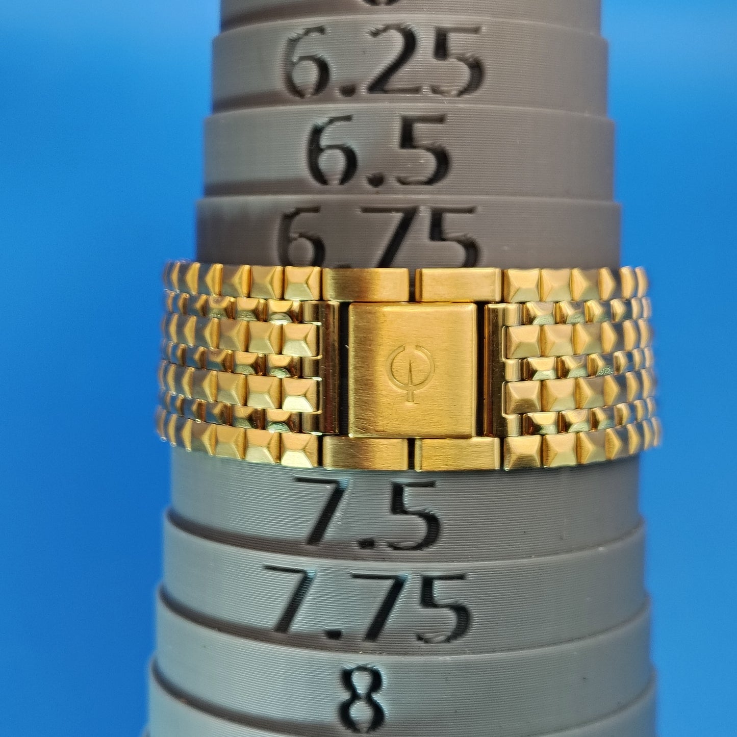 Rare Vintage 1984 Elgin Tank 32mm Mens Quartz Luxury Watch Full Set Box Papers NOS New