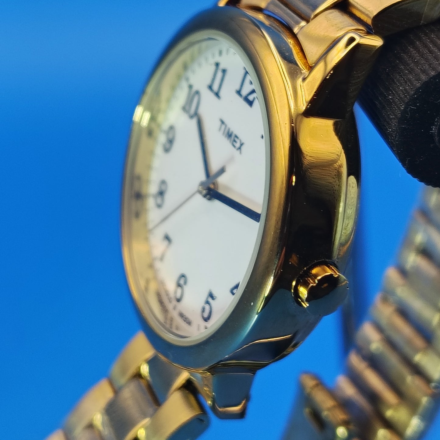 New Vintage 1998 Timex Easy Reader 25mm Women's Quartz Watch New Old Stock Gold Stainless Steel Bracelet