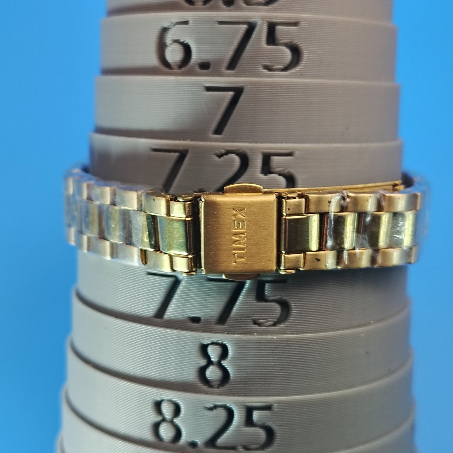 New Vintage 1998 Timex Easy Reader 25mm Women's Quartz Watch New Old Stock Gold Stainless Steel Bracelet