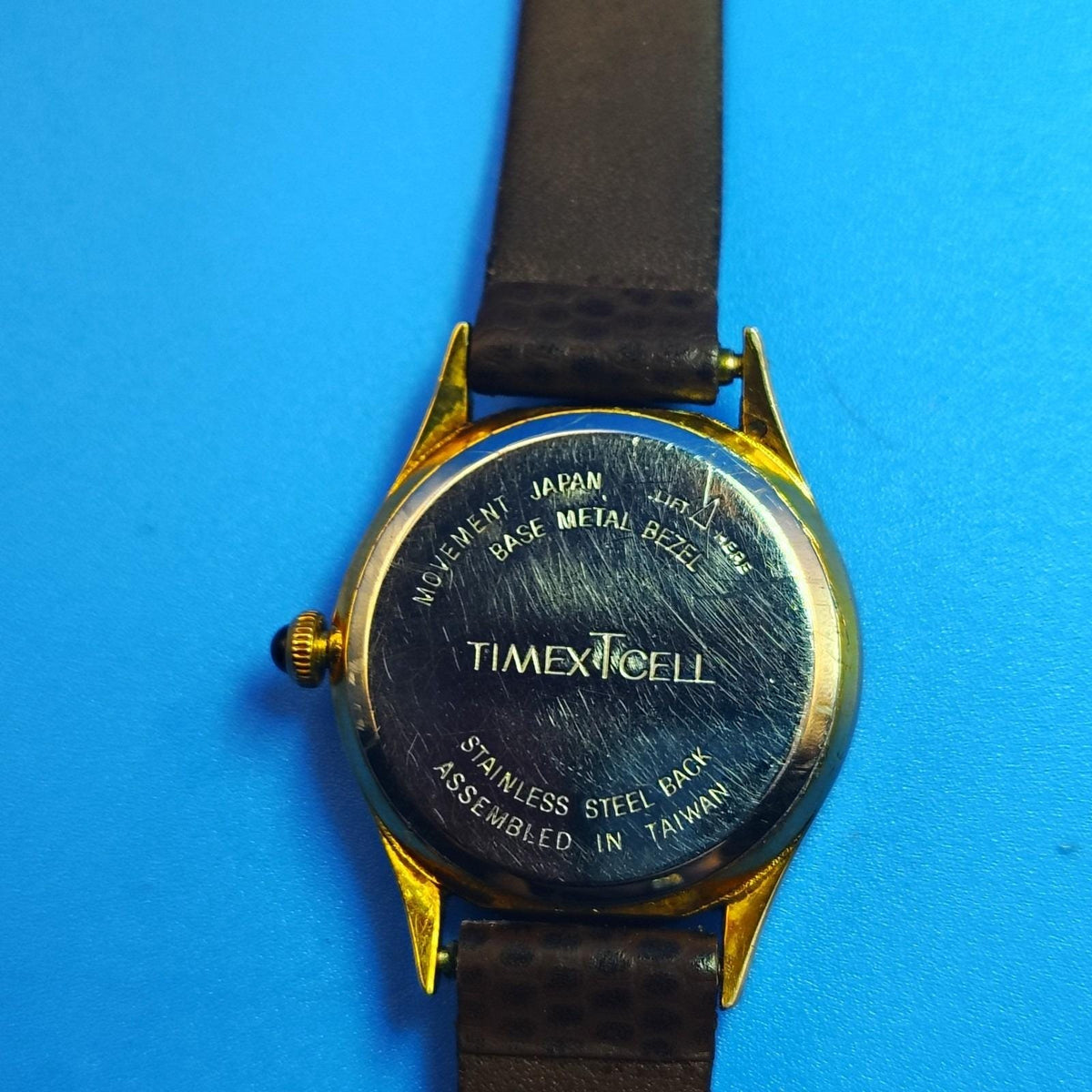 Vintage 1986 Timex Gold Dial Women's Quartz Watch Fully Restored Read Descript