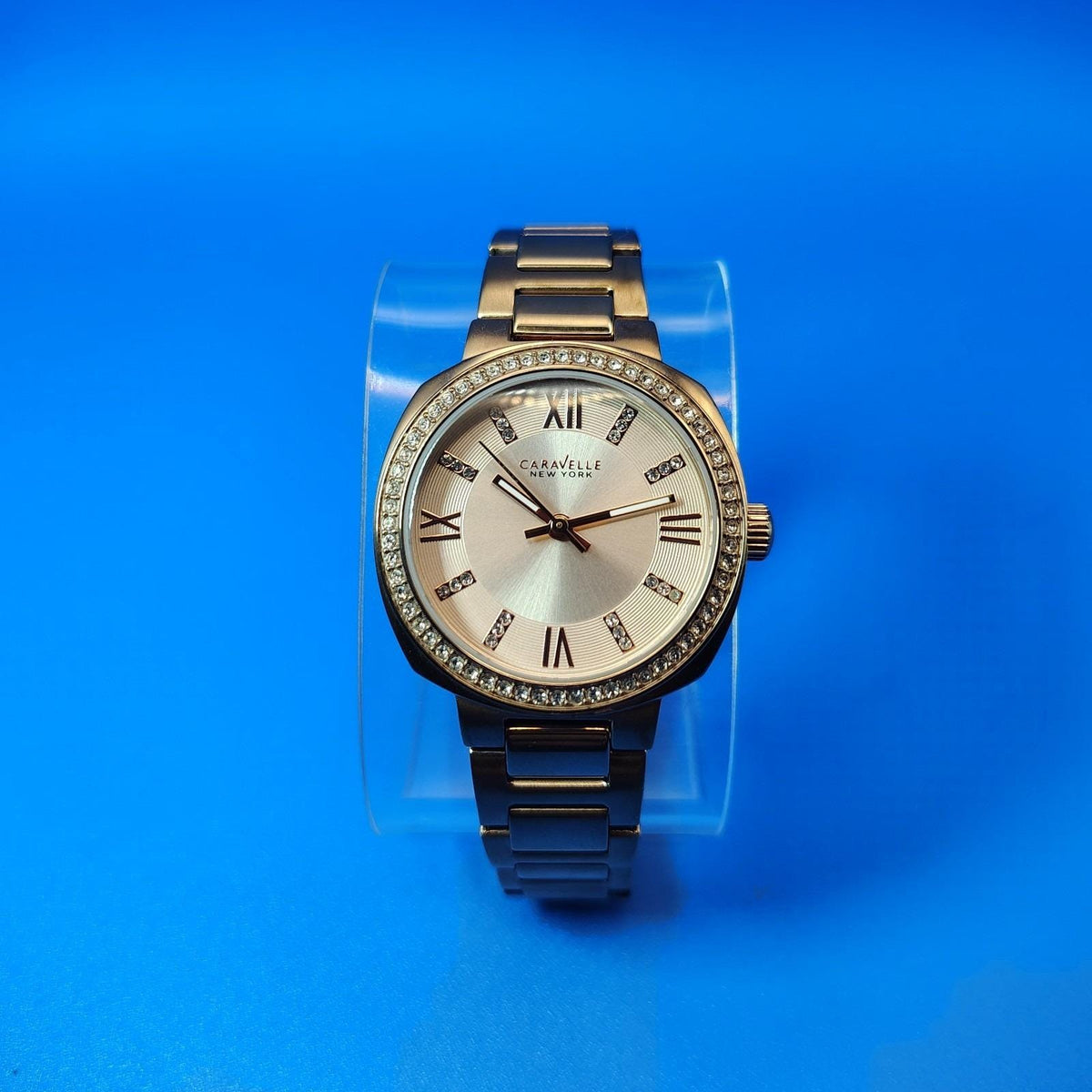 Vintage 2009 Caravelle by Bulova Rhinestone Bezel 32mm Gold Women's Quartz Watch