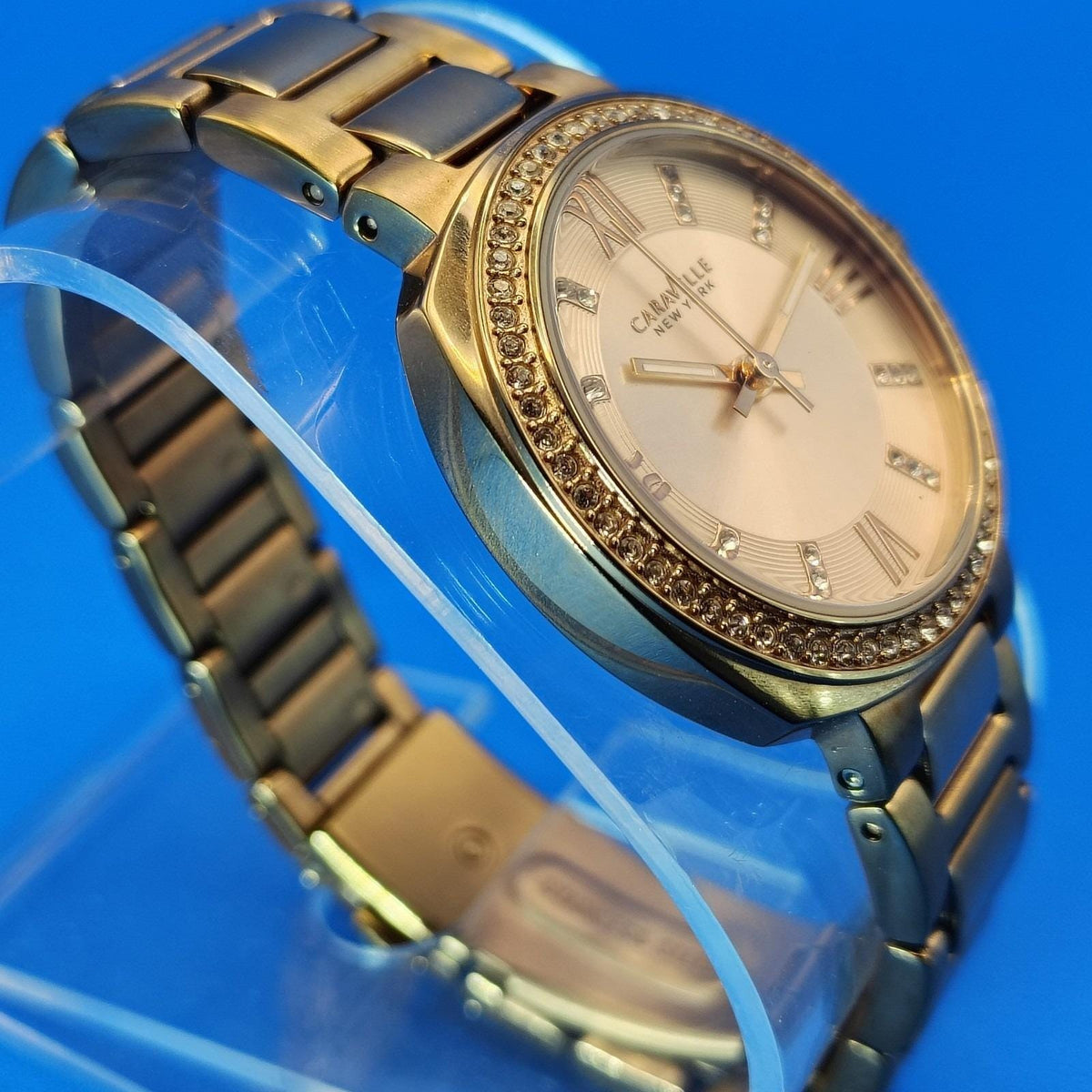 Vintage 2009 Caravelle by Bulova Rhinestone Bezel 32mm Gold Women's Quartz Watch