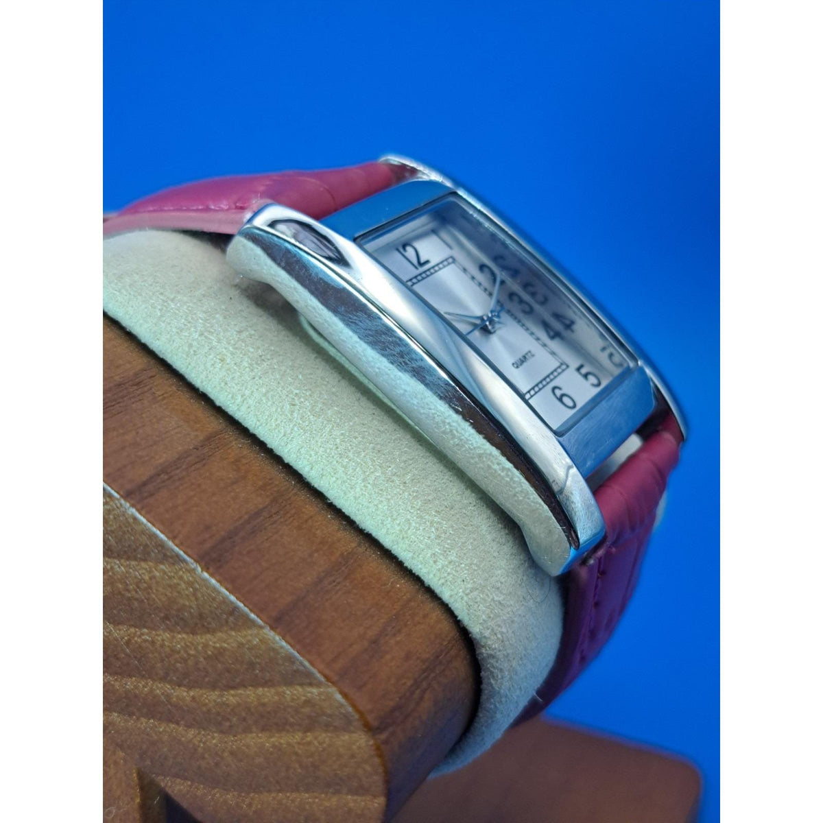 Vintage 2016 Tank Women's Quartz Watch