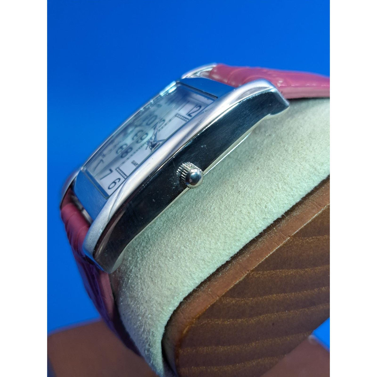 Vintage 2016 Tank Women's Quartz Watch