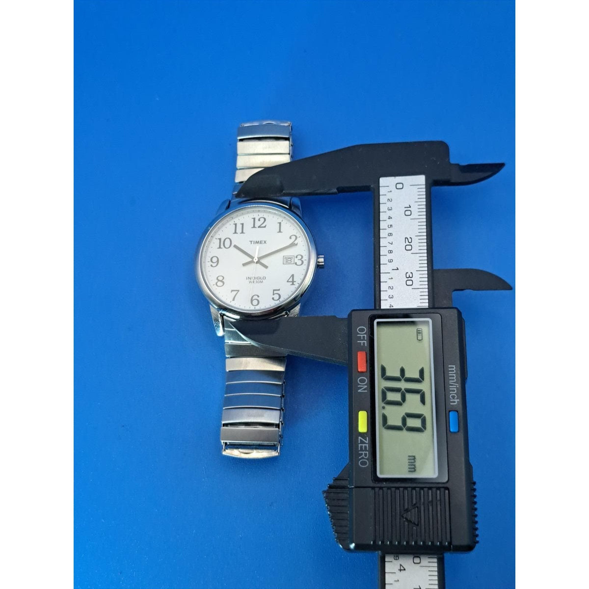 New! 2018 Timex Easy Reader Date 38mm Mens Quartz Dress Watch Papers,Stand NOS